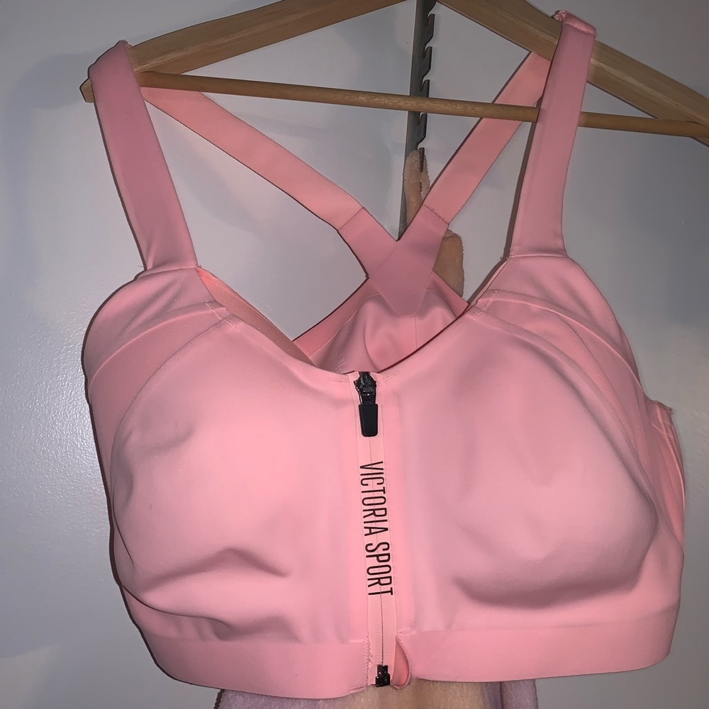 Victoria Secret sports bra